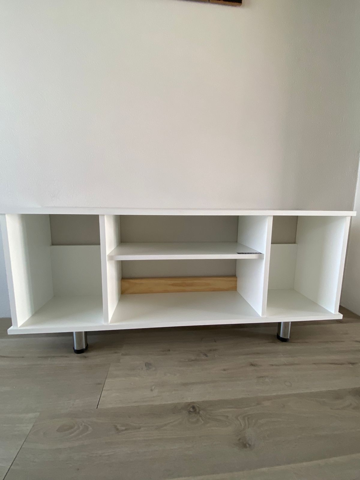 Mueble TV 130L 1E abierto